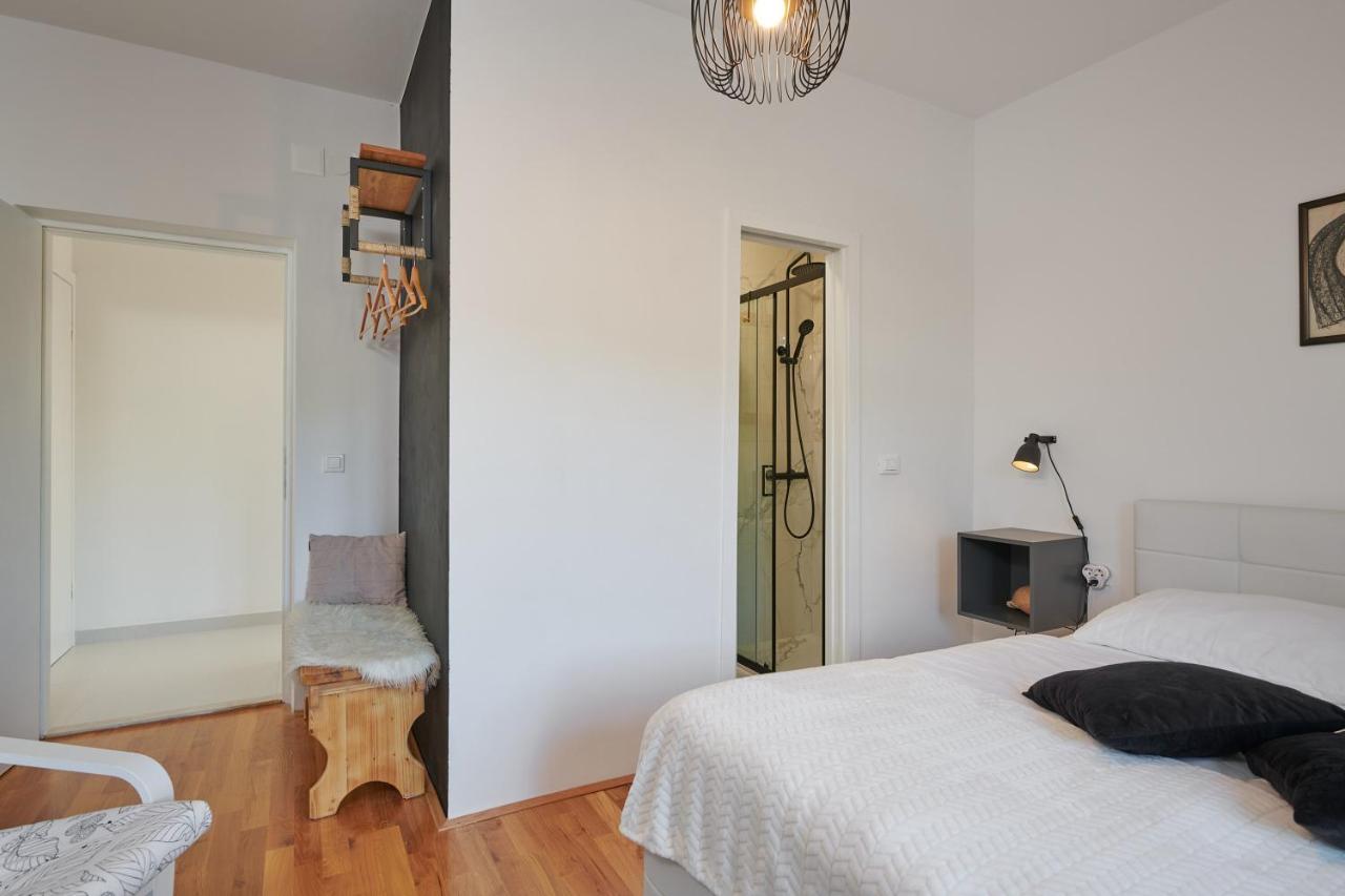Apartments Micika ซัฟทัท ภายนอก รูปภาพ